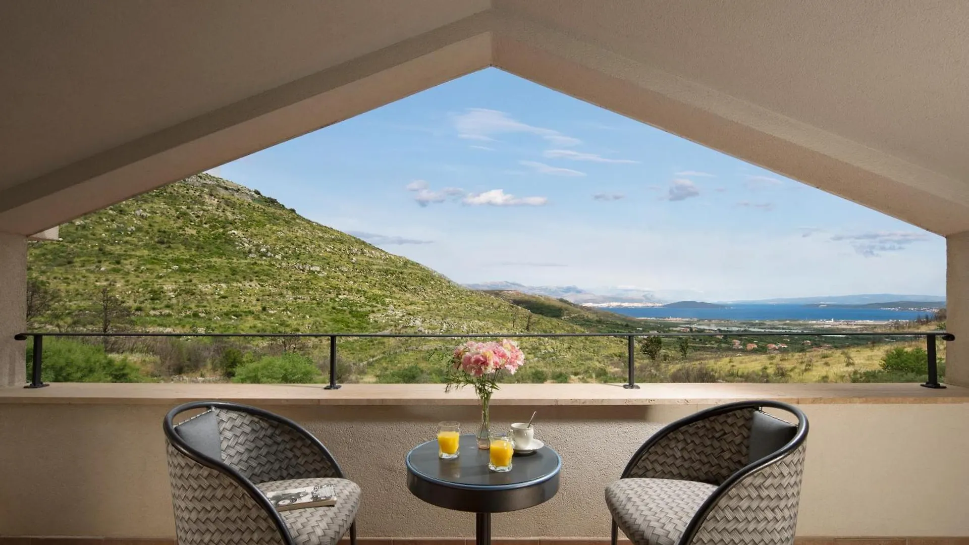 Isolated Five Star Luxury Villa With Private Pool Prgomet