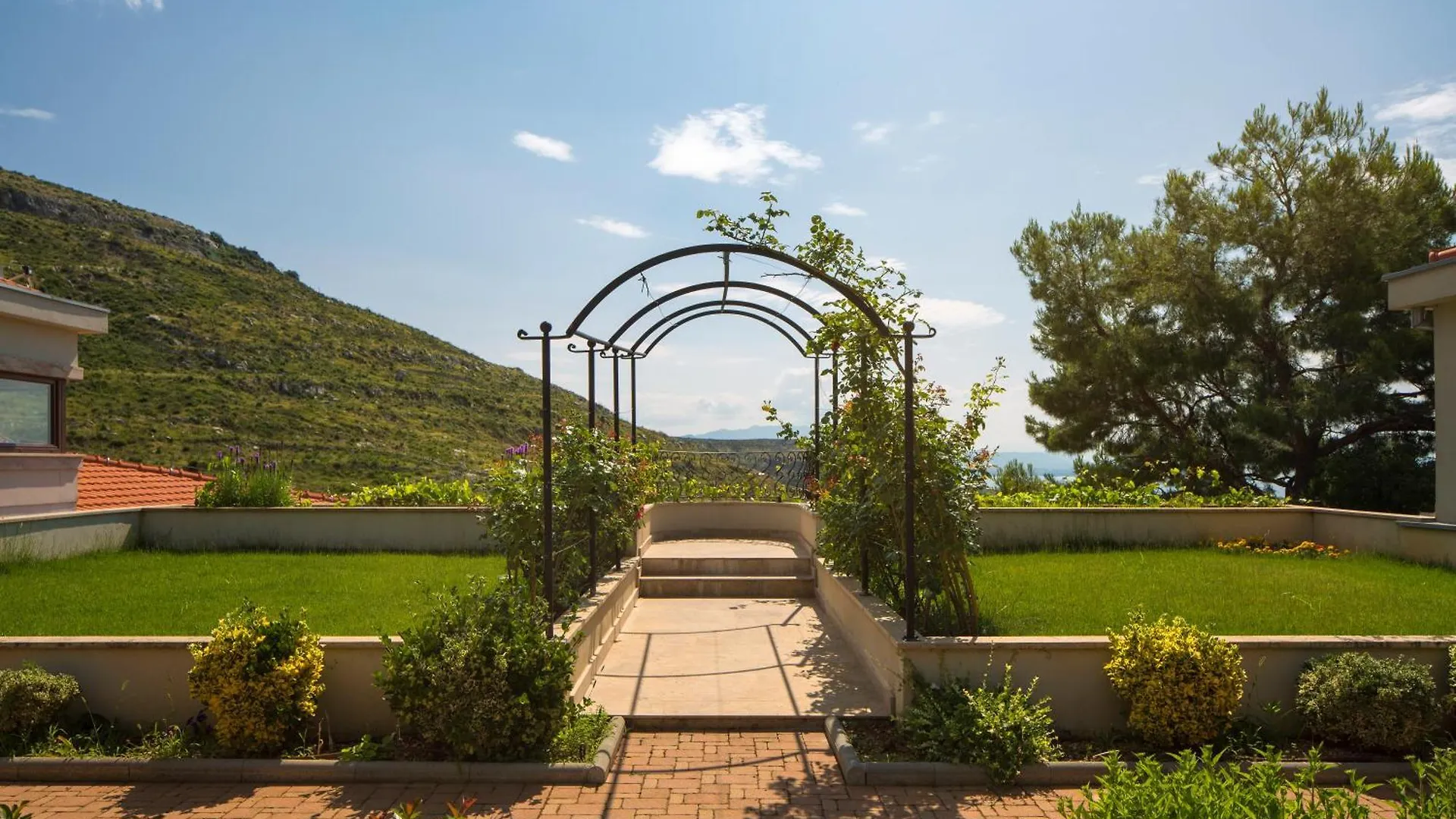 Holiday home Isolated Five Star Luxury Villa With Private Pool Prgomet Croatia